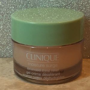 💄 Clinique moisture surge gel